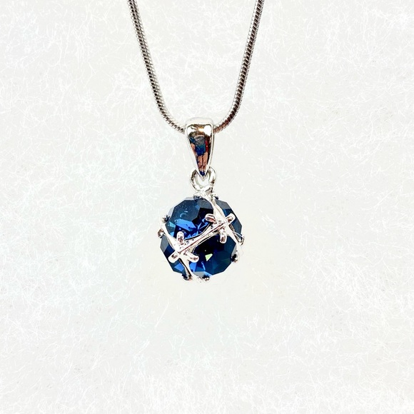 Bundle 4 for $45. Cubed Dark blue gem necklace. - Picture 1 of 4